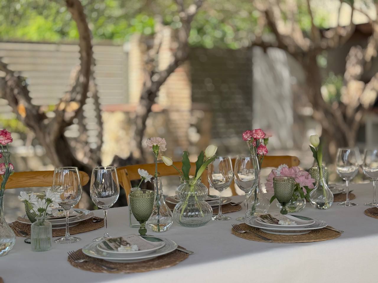Mesa de boda decorada en Masía Abril